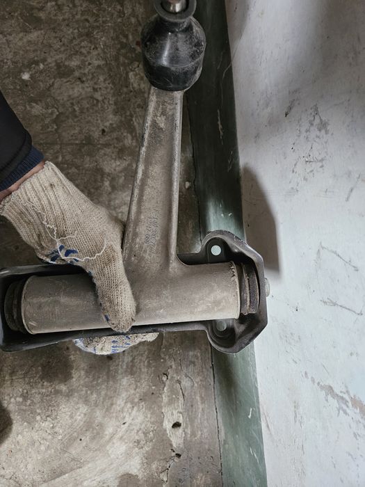 Рычаг передний верхний Мерседес  w140 / c140