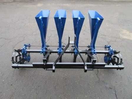 Semanatoare arpagic ceapa usturoi 4 randuri pentru tractor
