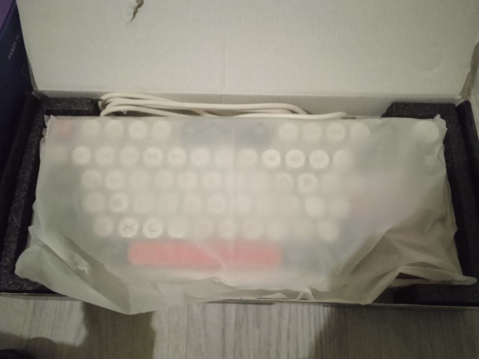 Продам клавиатуру ajazz!