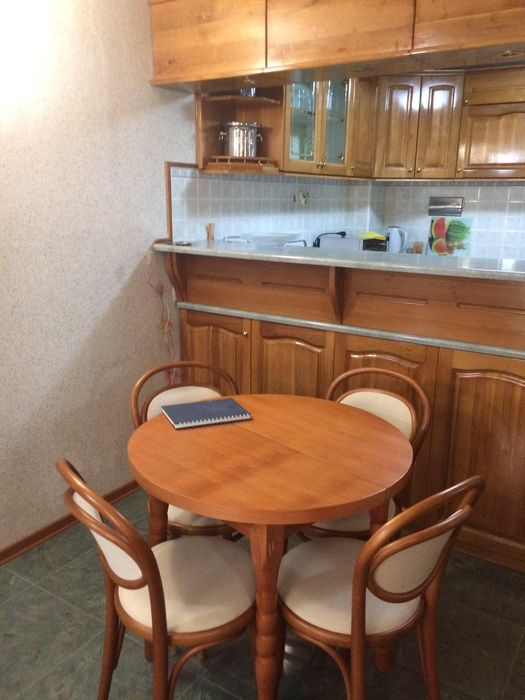 Дава се под наем Двустаен апартамент в Пловдив, Кършияка - 50 кв.м за 375 € - Снимка #1