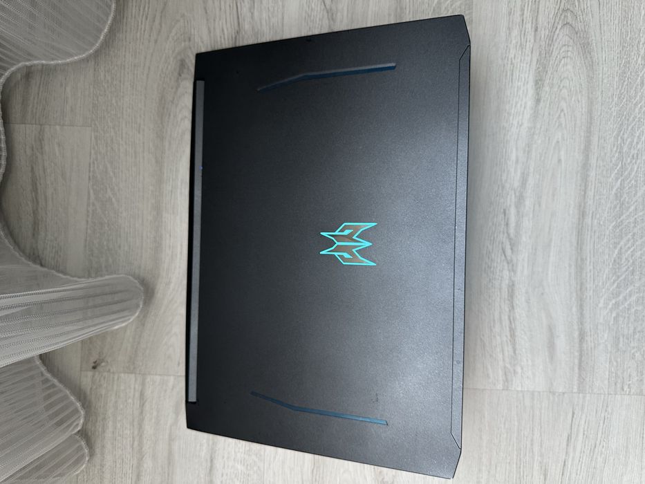Laptop Gaming Acer Predator Helios 300 ( i7-11800H, RTX 3070, 16GB RAM, QHD 165Hz)