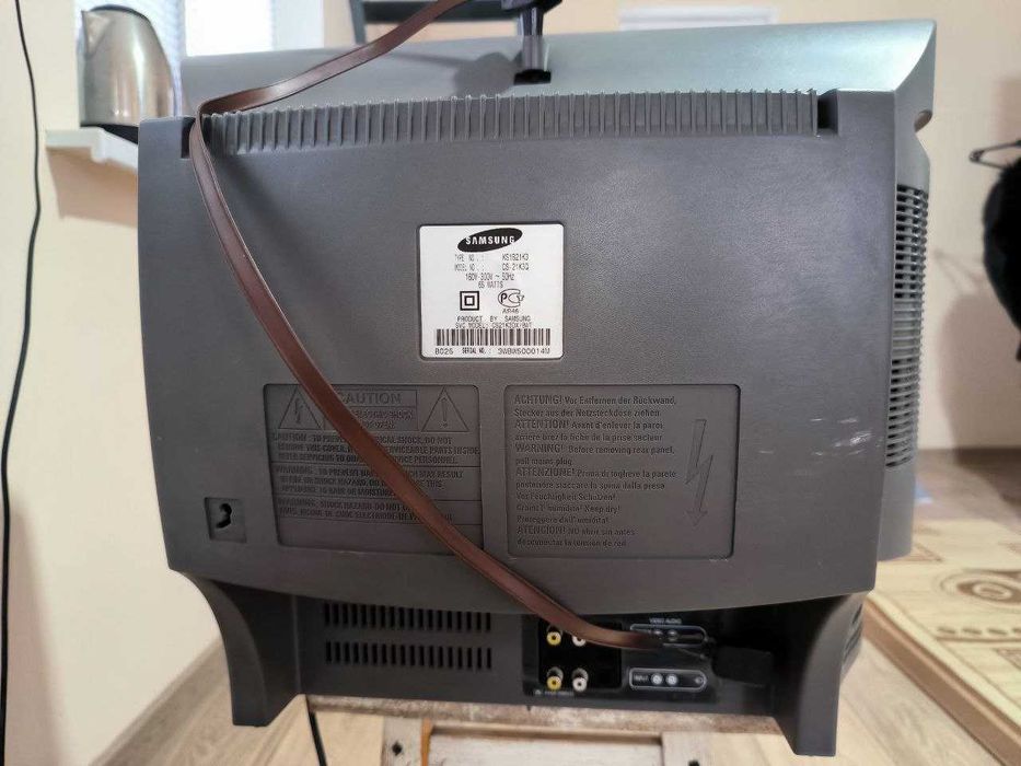 Телевизор SAMSUNG Plano