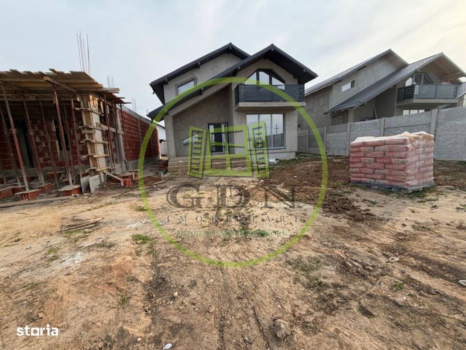 Casa P+M, 387 mp, 135 mp utili, Bariera Valcii