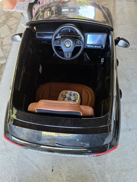 Vw Touareg електрическа количка с дистанционно