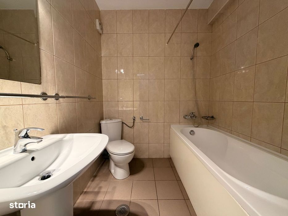 Casa + Garaj | Curte Libera