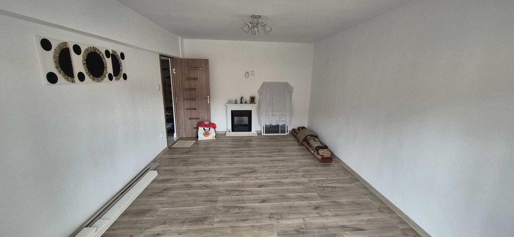 Apartament 2 camere de vanzare