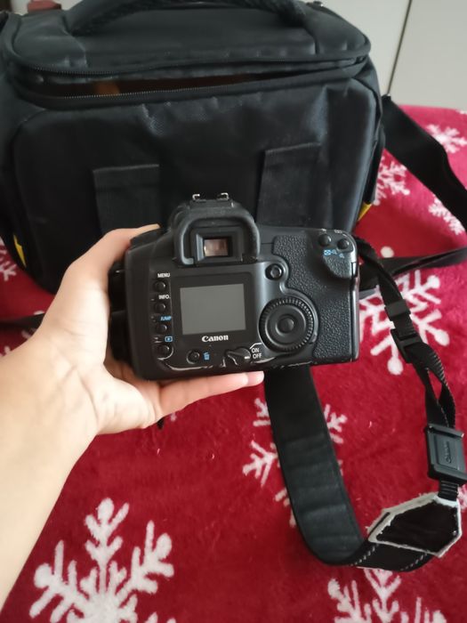 Canon EOS20D + incarcator,3baterii+geanta