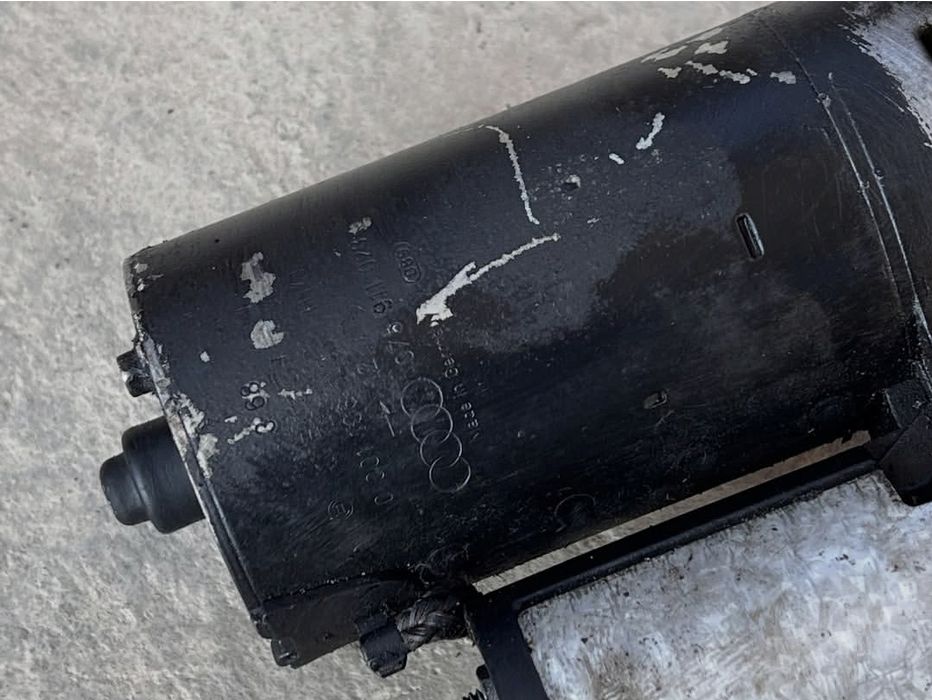 стартер на ауди 100 с 4 А 6 2.62.8