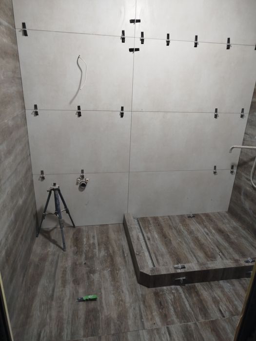 Отделка и ремонт помещений . Евгений