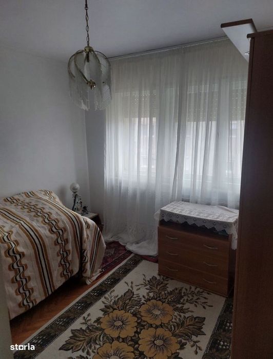 Apartament cu 2 camere, semidecomandat, etaj 4 din 4 , Blv. Muncii, Mi