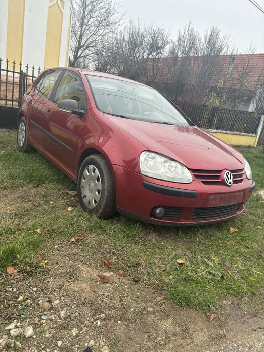 Vând golf 5 , 1.4 benzină an 2007