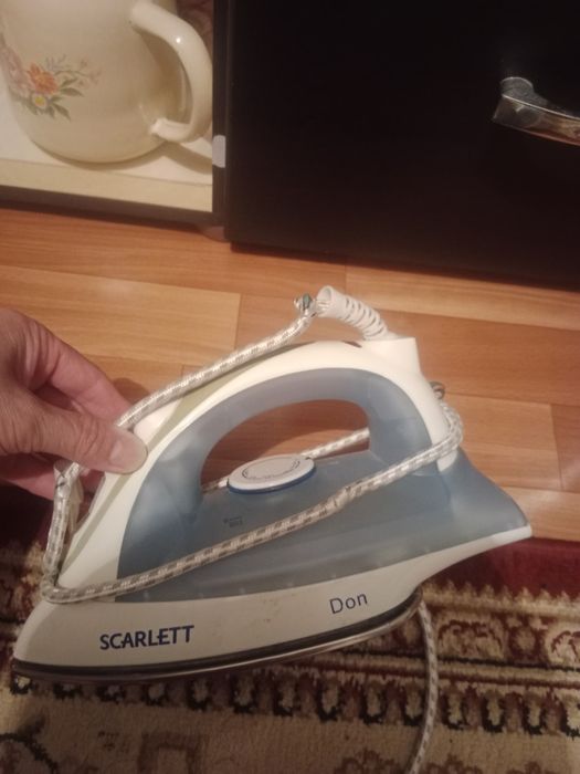 Утюг бытовой  для дома