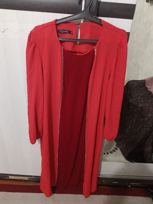 Продам платья, по доступной цене