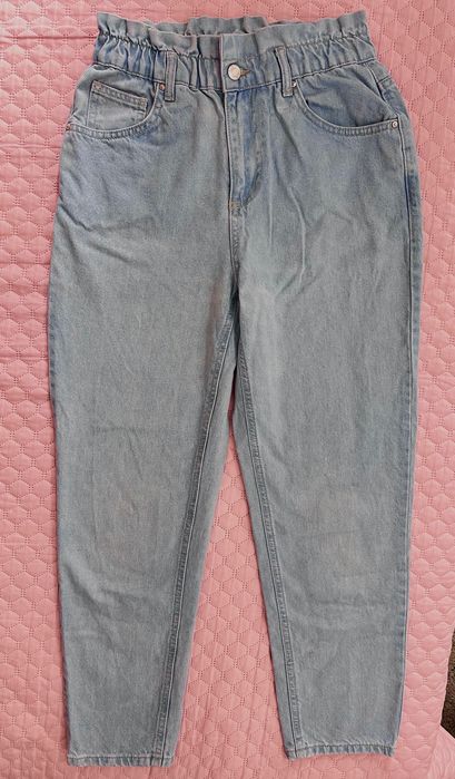 Дънки тип mom jeans