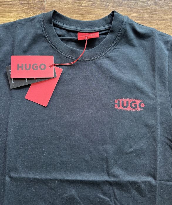 Мъжка,памучна,черна тениска Hugo Boss с голяма щампа на гърба