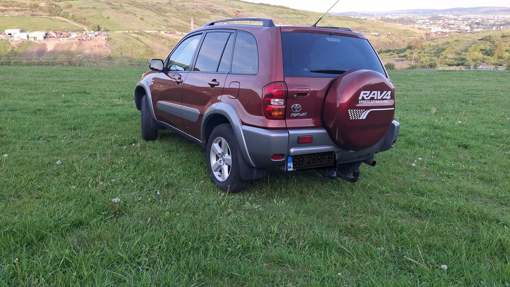 Toyota RAV-4 din anul 2004