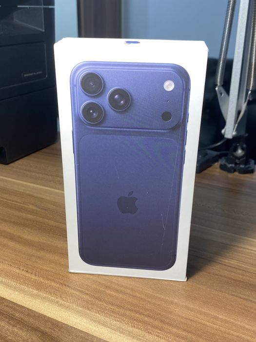 iPhone 17 Pro Max • 512 GB • Deep Blue