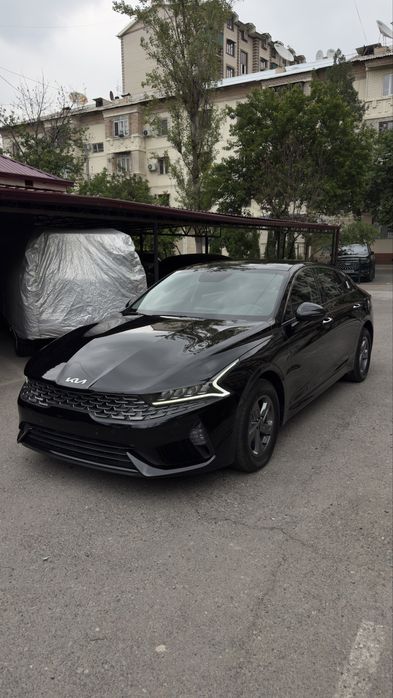 Kia k5, почти новая с панарамой