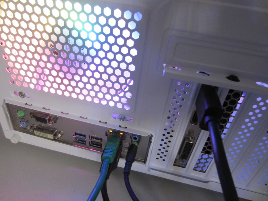 Гейм i5-7500, 16GB с  RX1660Super ,  120GB SSD, 500B HDD