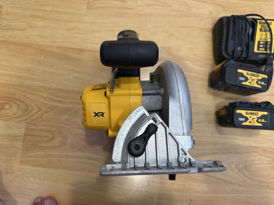 Dewalt DCS565 Ръчен Циркуляр
