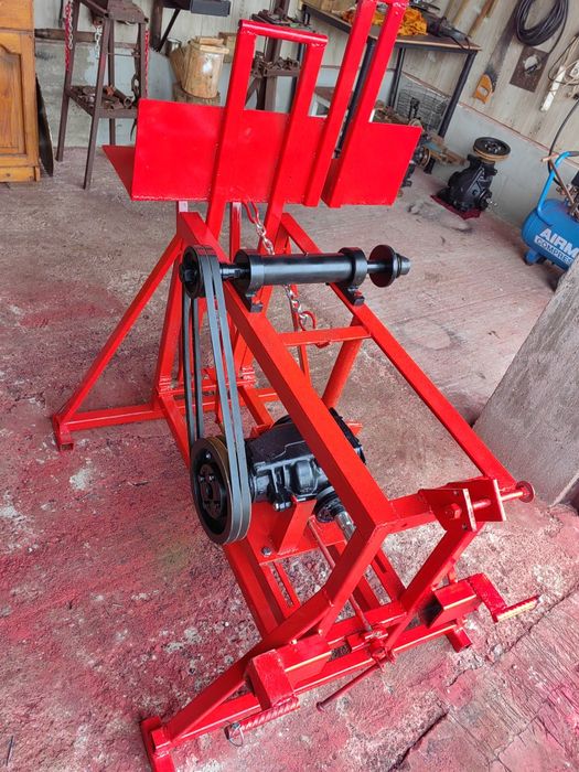 Circular dupa tractor