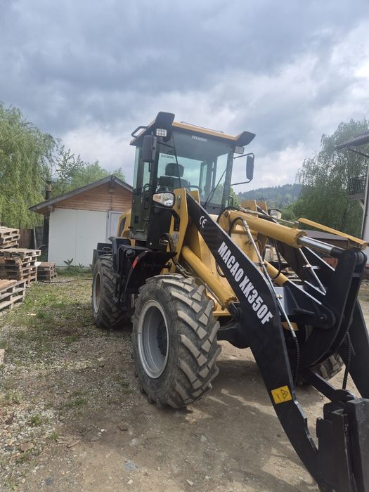 Vând Volă Macao XK350F / Încărcător Frontal, 7 Tone, An 2020 – Cu Accesorii