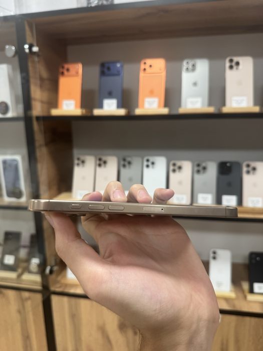 iPhone 16 Pro Max
