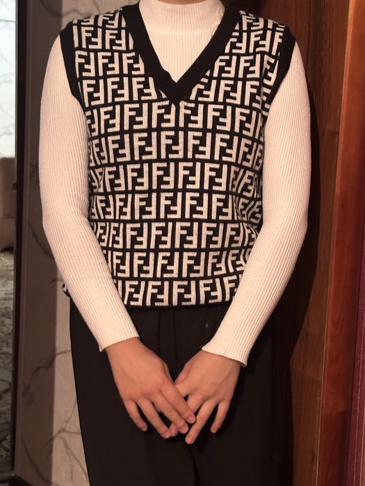 Водолазка және свитер