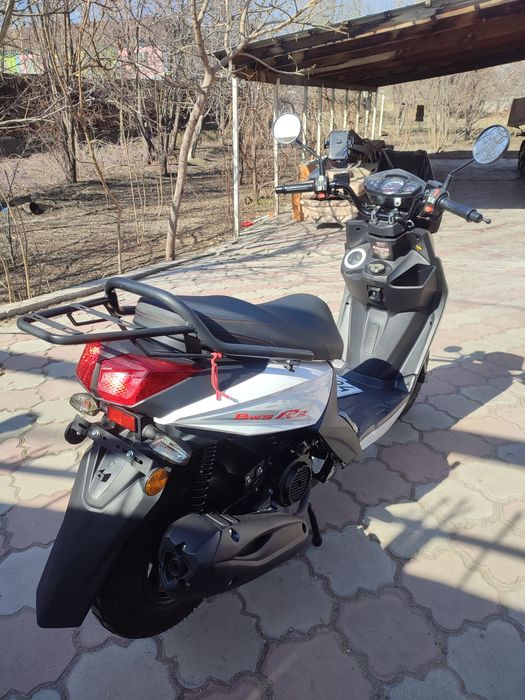 Скутер (Kavaki Bws R2 )