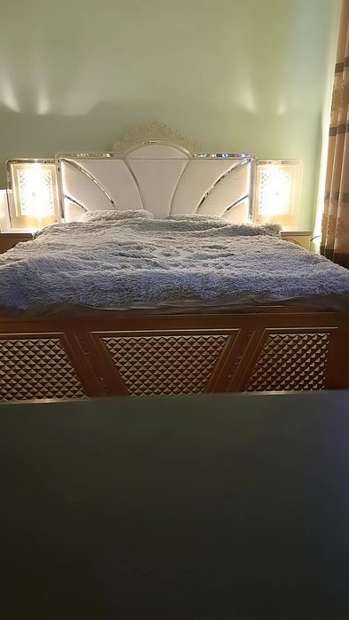 Спальня учун мебель сотилади