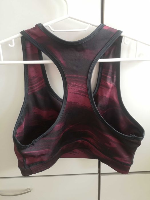 bustiera sport, top Calvin Klein, Nike