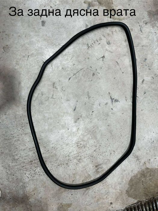 Уплътнение за врати и багажник на Голф 6 2012