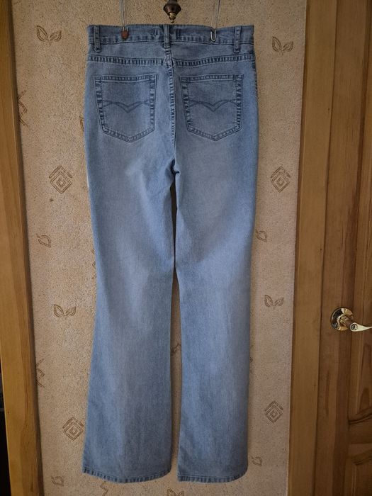 Продам джинсы клеш