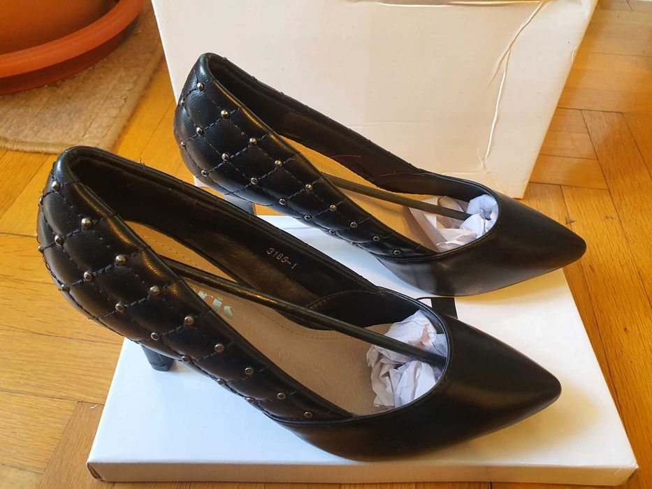 Дамски обувки - Токчета (39 номер)