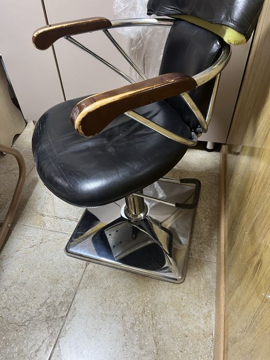 Кресло парикмахерское
