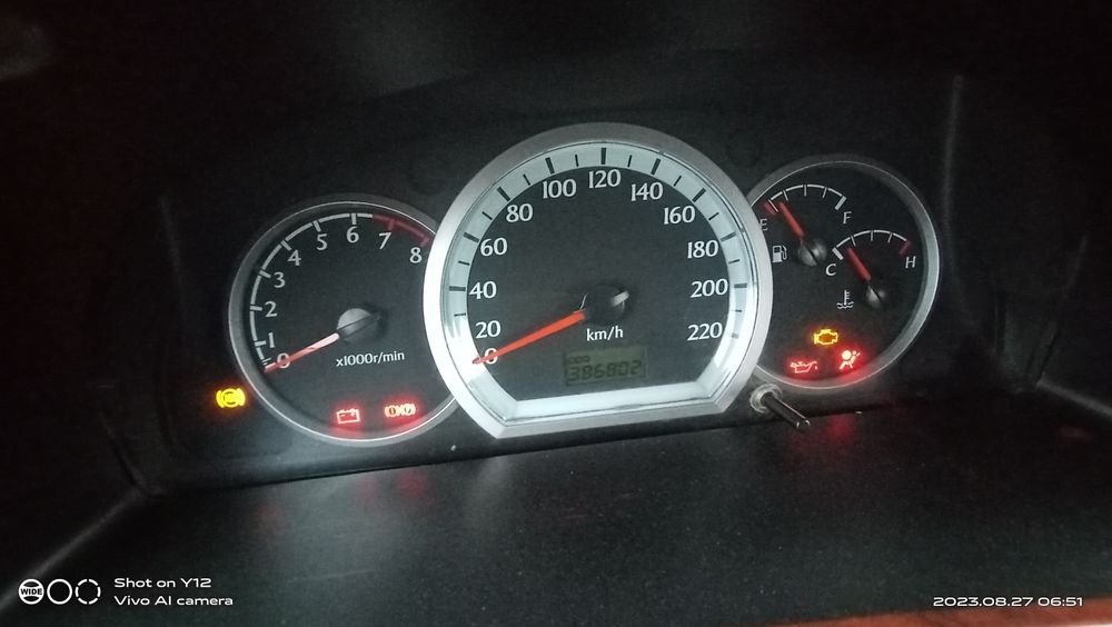 Mashina lasseti sotiladi