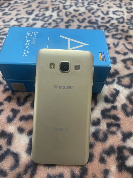Телефон samsung galaxy A3