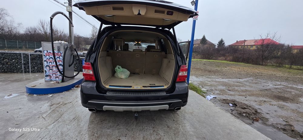 Mercedes-Benz ML320 CDI-4MATIC