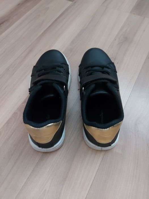 Кроссовки б/у для девочки, 30-31 размер