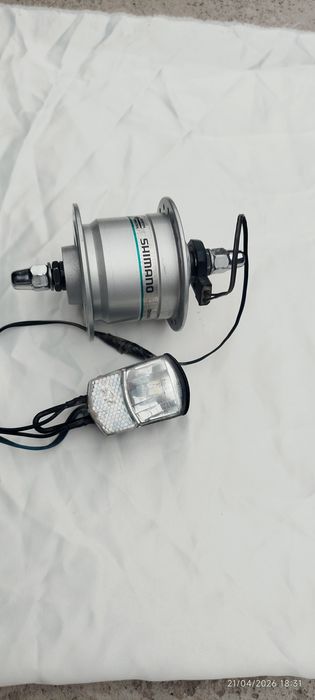 Velosapetga generator sotiladi.