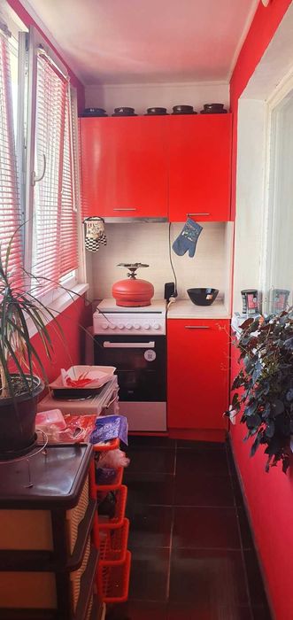 Продава се Тристаен апартамент в Перник, Байкушева махала - 70 кв.м за 929 €/кв.м - Снимка #2