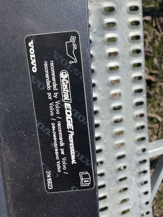 2 броя Предна броня за Волво / Volvo XC 60