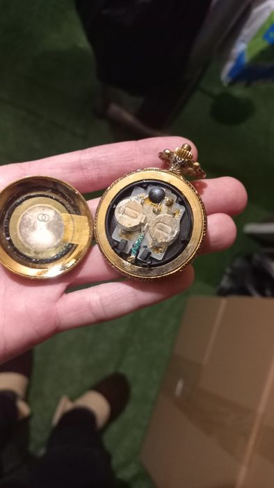 Часовници за 15 евро обща цена