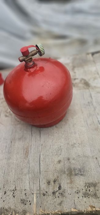 Туристическа газова бутилка