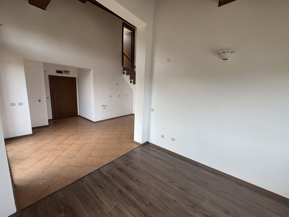 Продава се Тристаен апартамент в Банско - 83 кв.м за 1266 €/кв.м - Снимка #2