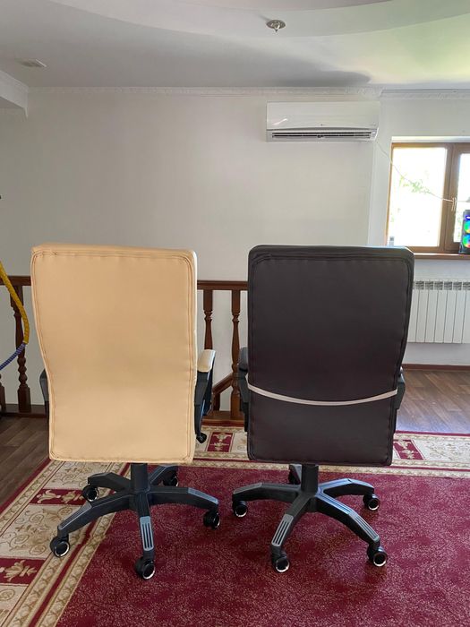 Кожаное кресло