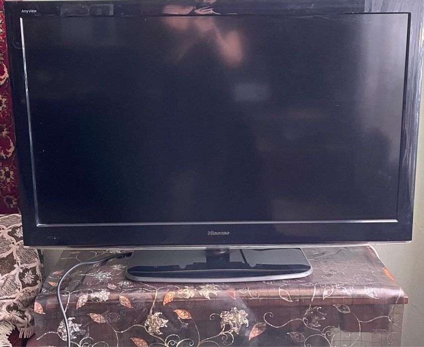 Продается плоский телевизор Hisense