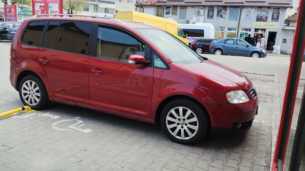 VOLKSWAGEN Touran 2005 — imagine 2