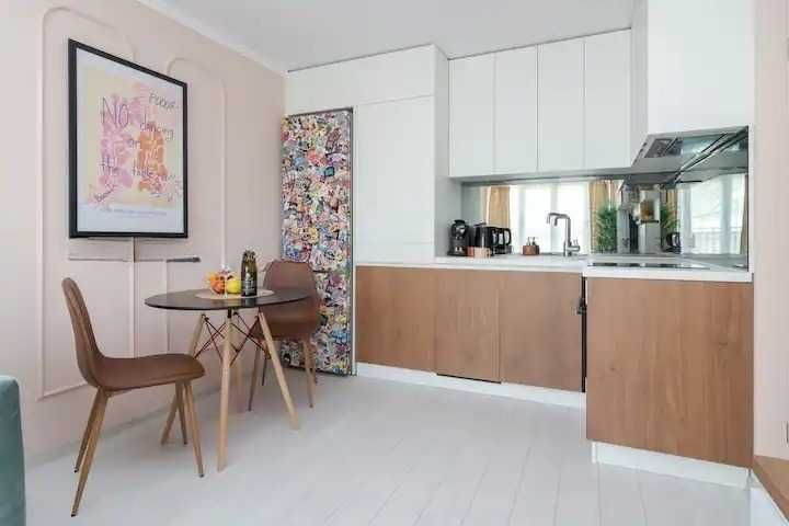 Дава се под наем Двустаен апартамент в София, Хладилника - 65 кв.м за 663 € - Снимка #4