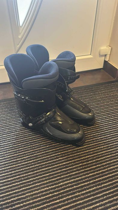 Clapari ski Rossignol, marimea 41.5 / 322 mp la legatura